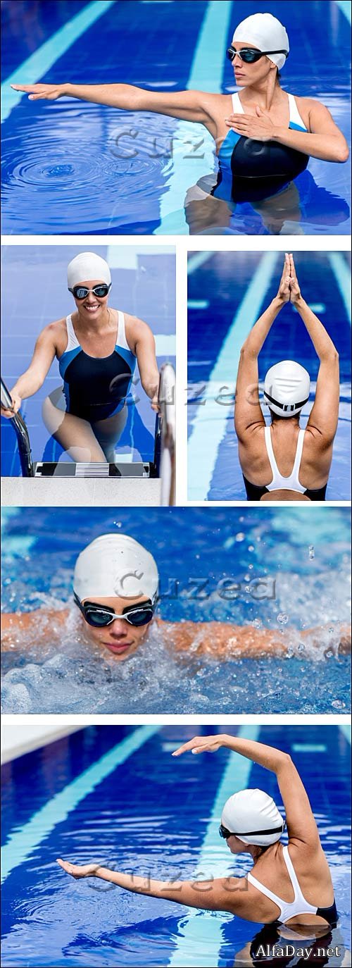 �������-����������� � �������� / Swimmer girl in the pool - Stock photo